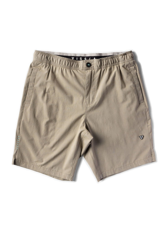 Alto 18" Hybrid Elastic Walkshort