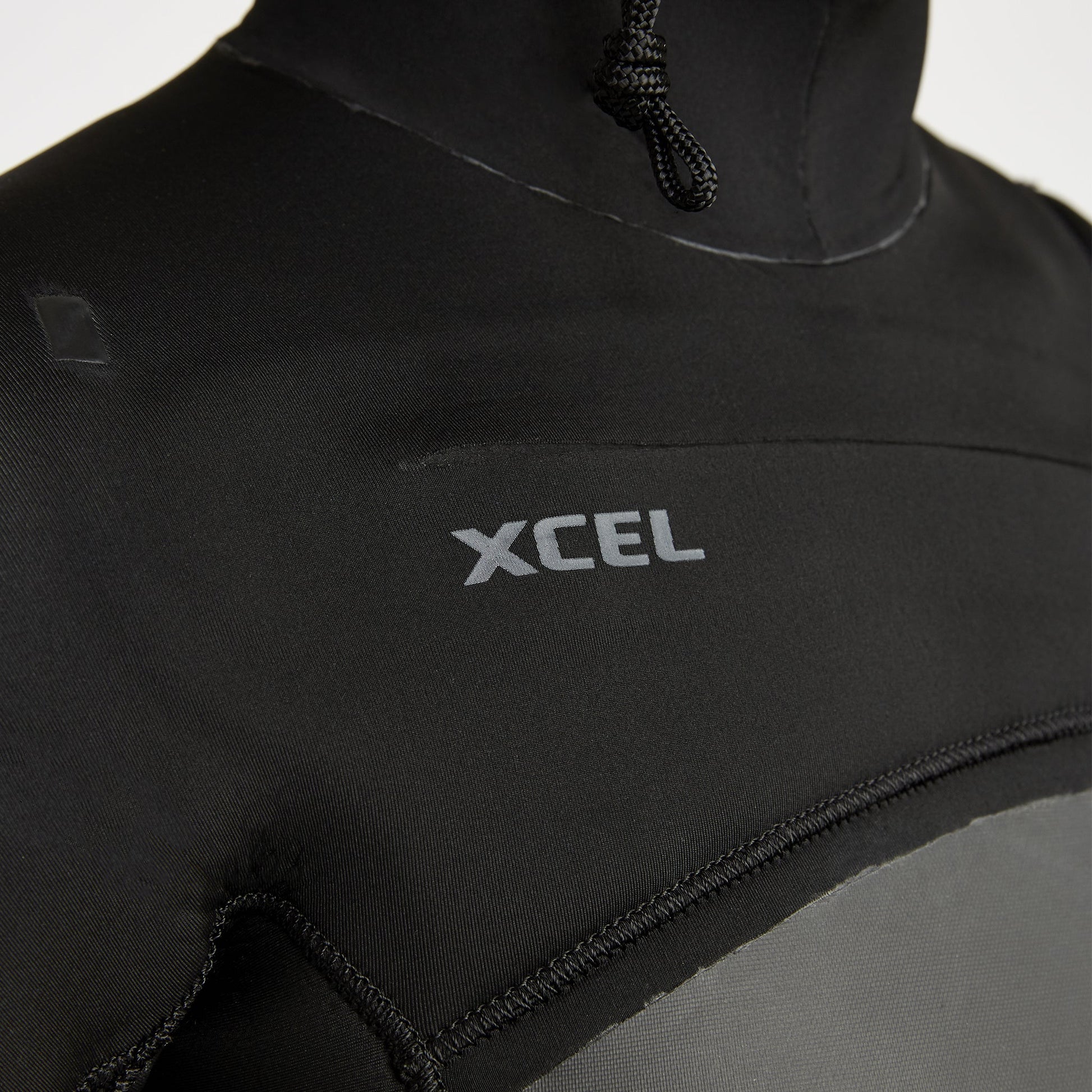 Women's Axis Hooded 5/4mm Full Wetsuit